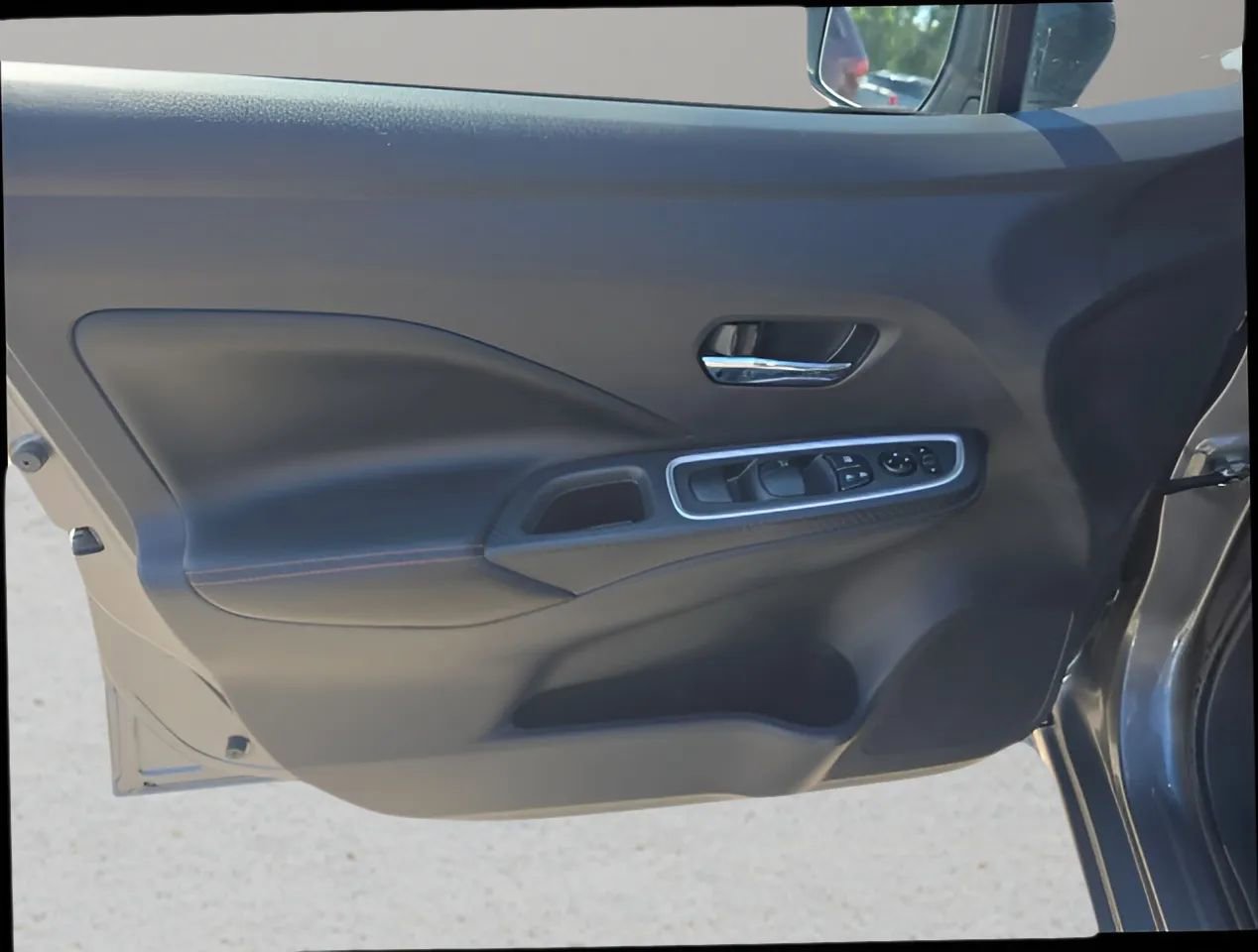 Used 2024 Nissan Versa SR w/ Trunk Package image 16