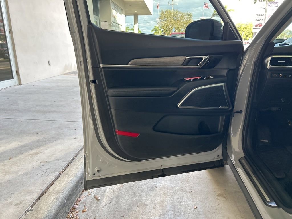 Used 2022 Kia Telluride SX w/ SX Prestige Package image 43