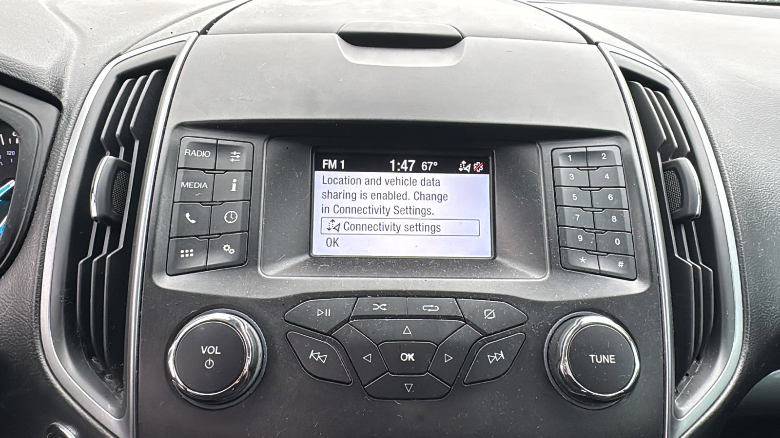 Used 2019 Ford Edge SE image 17