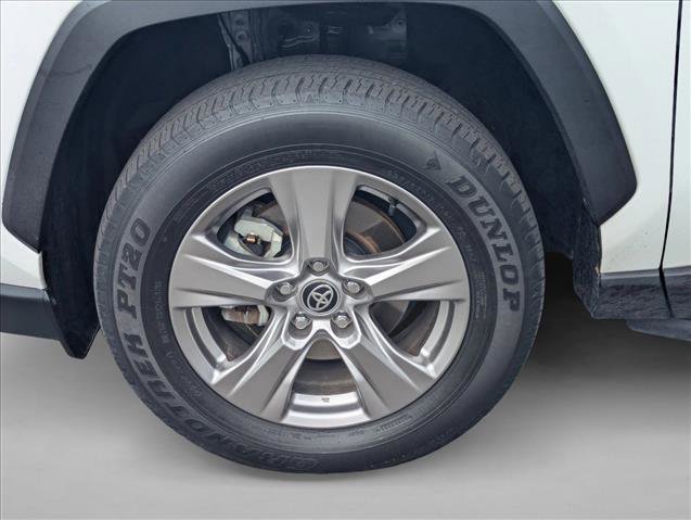 Used 2023 Toyota RAV4 LE AWD/4WD image 23