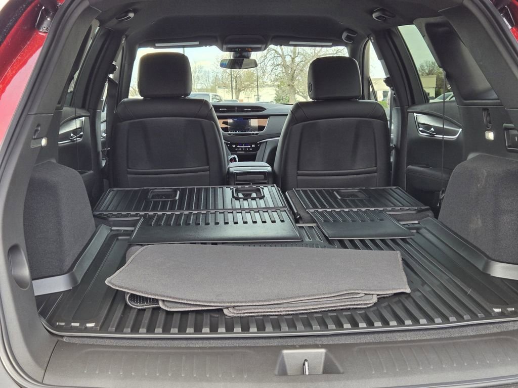 New 2026 Cadillac XT5 Luxury w/ LPO, Floor Liner Package AWD/4WD image 18