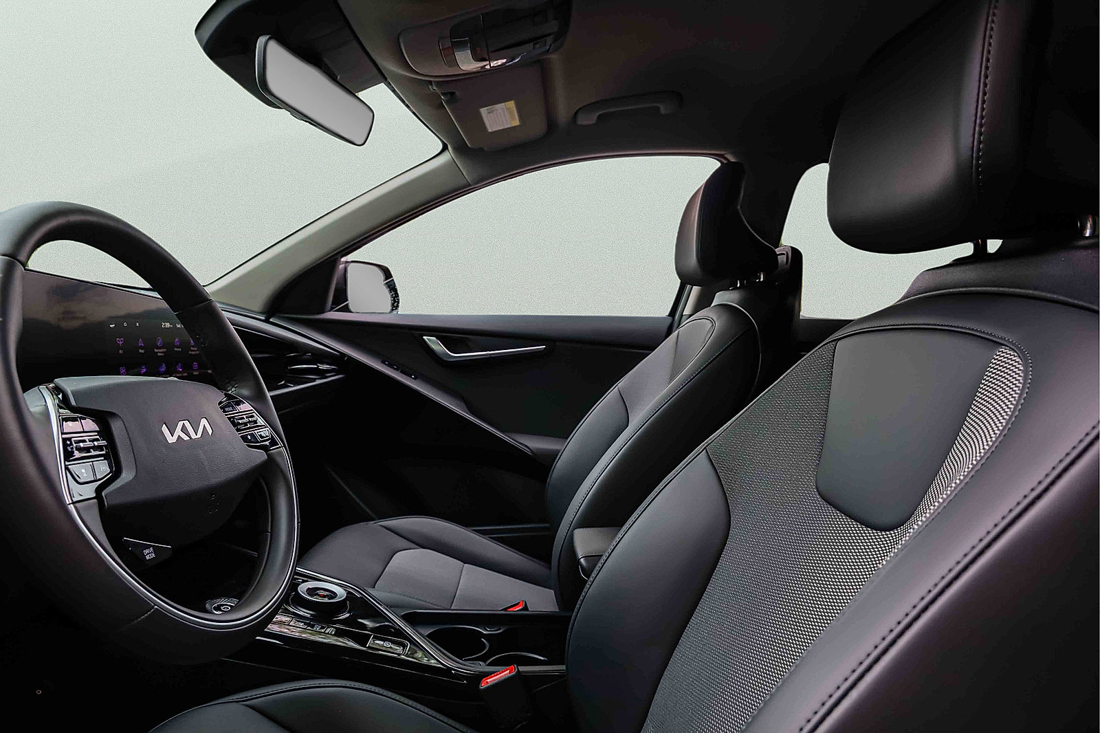 Certified 2025 Kia Niro Wind w/ Wind Preserve Package FWD image 25
