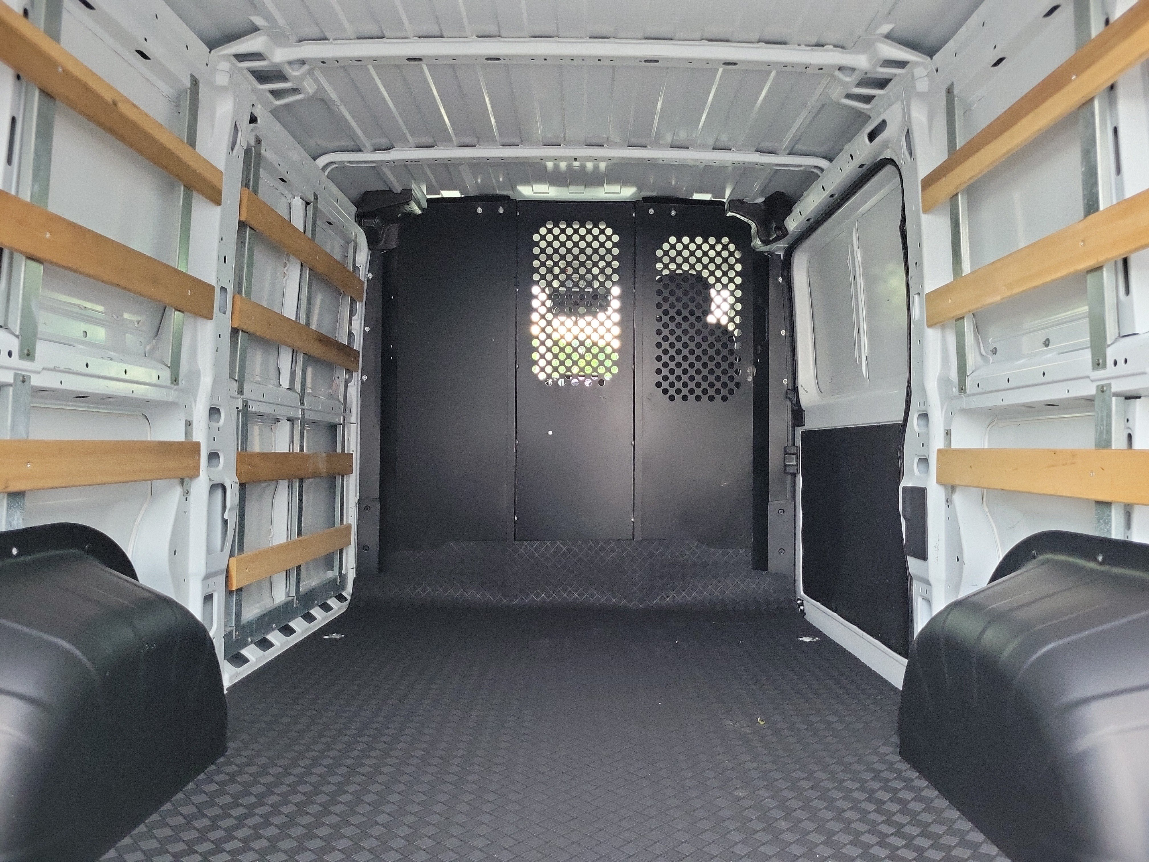 Used 2025 RAM ProMaster 2500 w/ U-Haul Equipment Group FWD image 12
