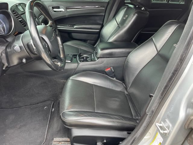 Used 2021 Chrysler 300 S w/ S Model Appearance Package RWD image 15