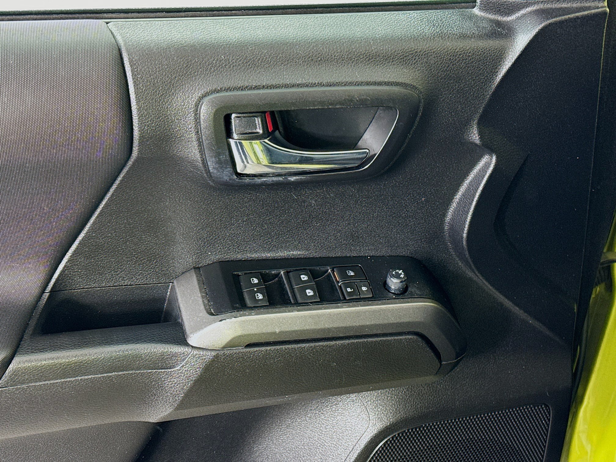 Certified 2023 Toyota Tacoma TRD Sport AWD/4WD image 18
