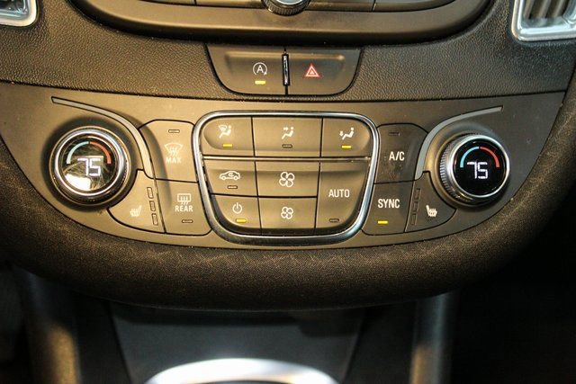 Used 2021 Chevrolet Malibu LT FWD image 25