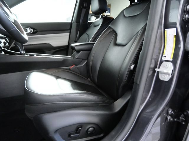 Used 2024 Jeep Compass Limited AWD/4WD image 18