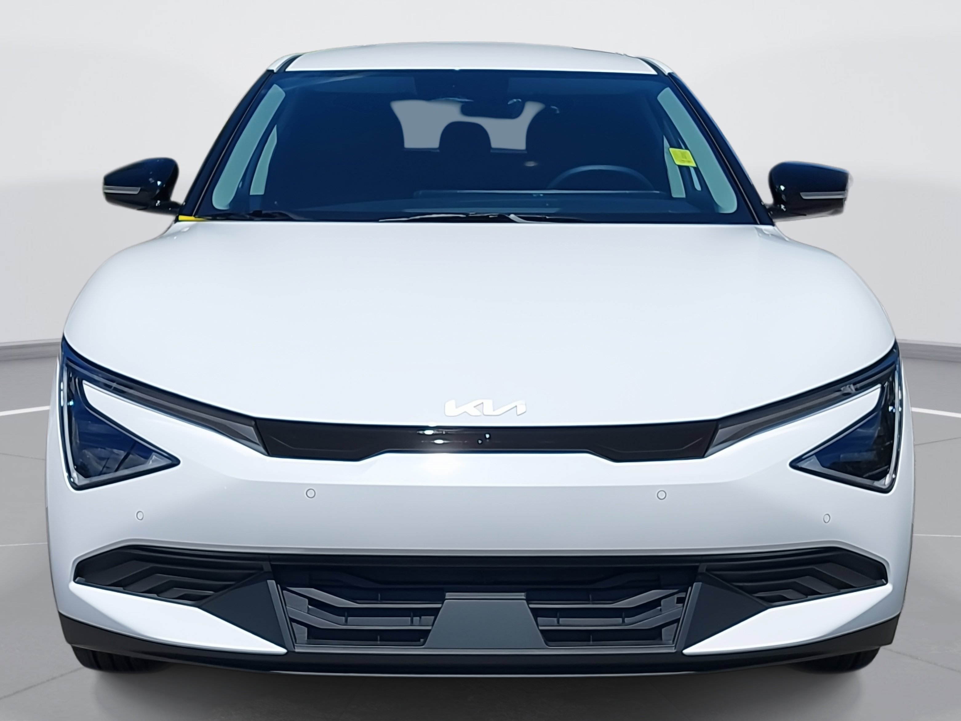 New 2025 Kia EV6 Light w/ Light LR Technology Package image 2