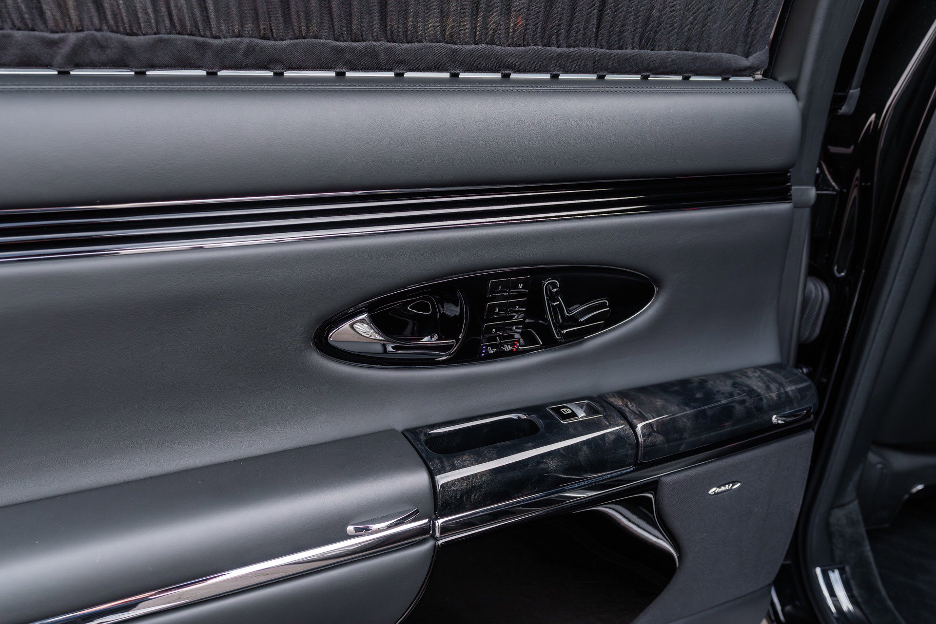 Used 2009 Maybach 57 S image 46