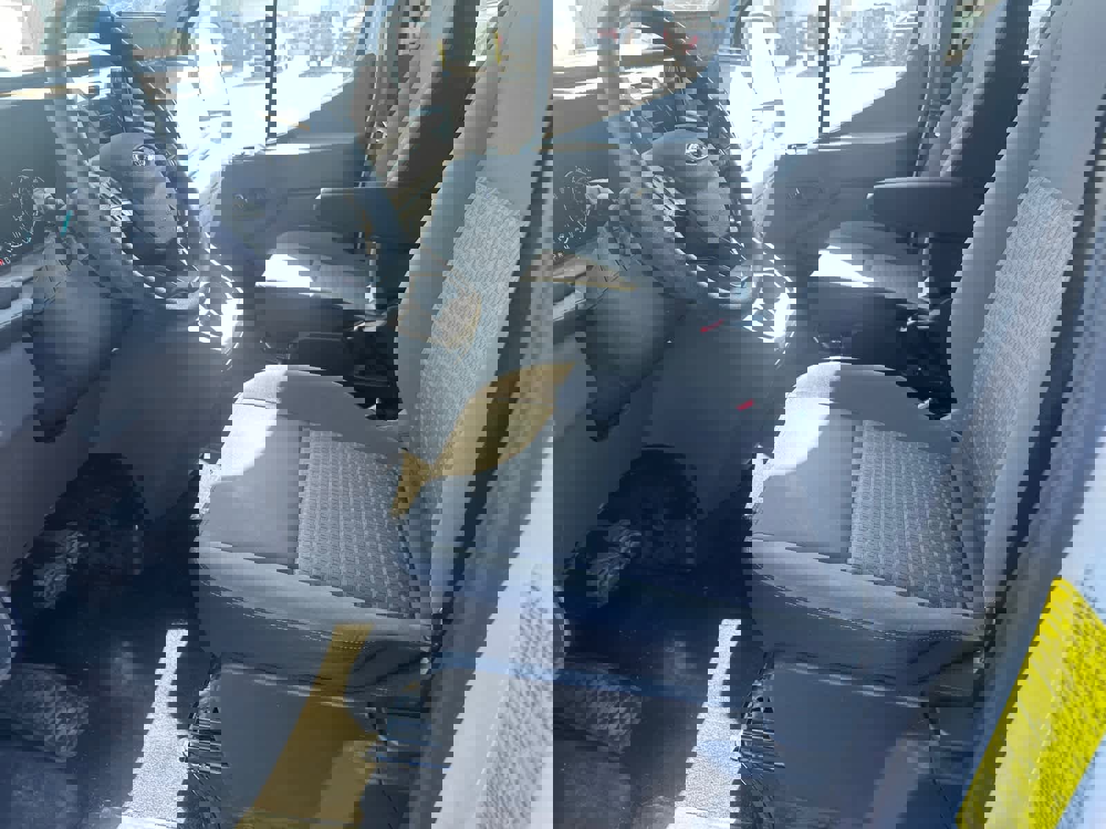 Used 2023 Ford Transit 350 XLT image 9