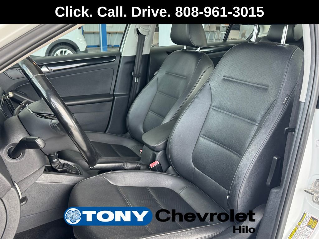 Used 2016 Volkswagen Jetta SEL w/ Lighting Package image 11