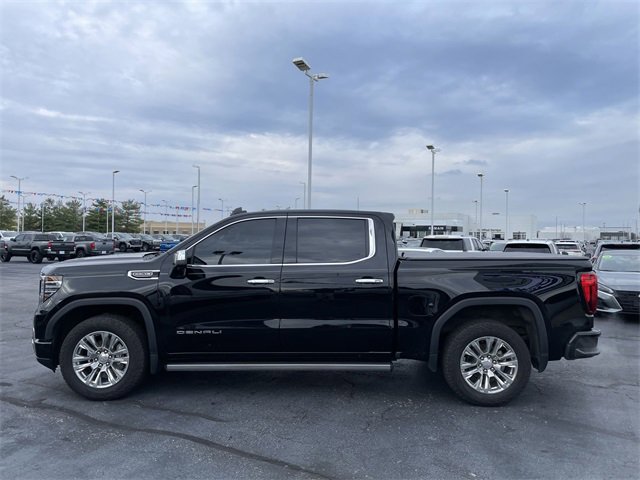 Used 2022 GMC Sierra 1500 Denali image 2