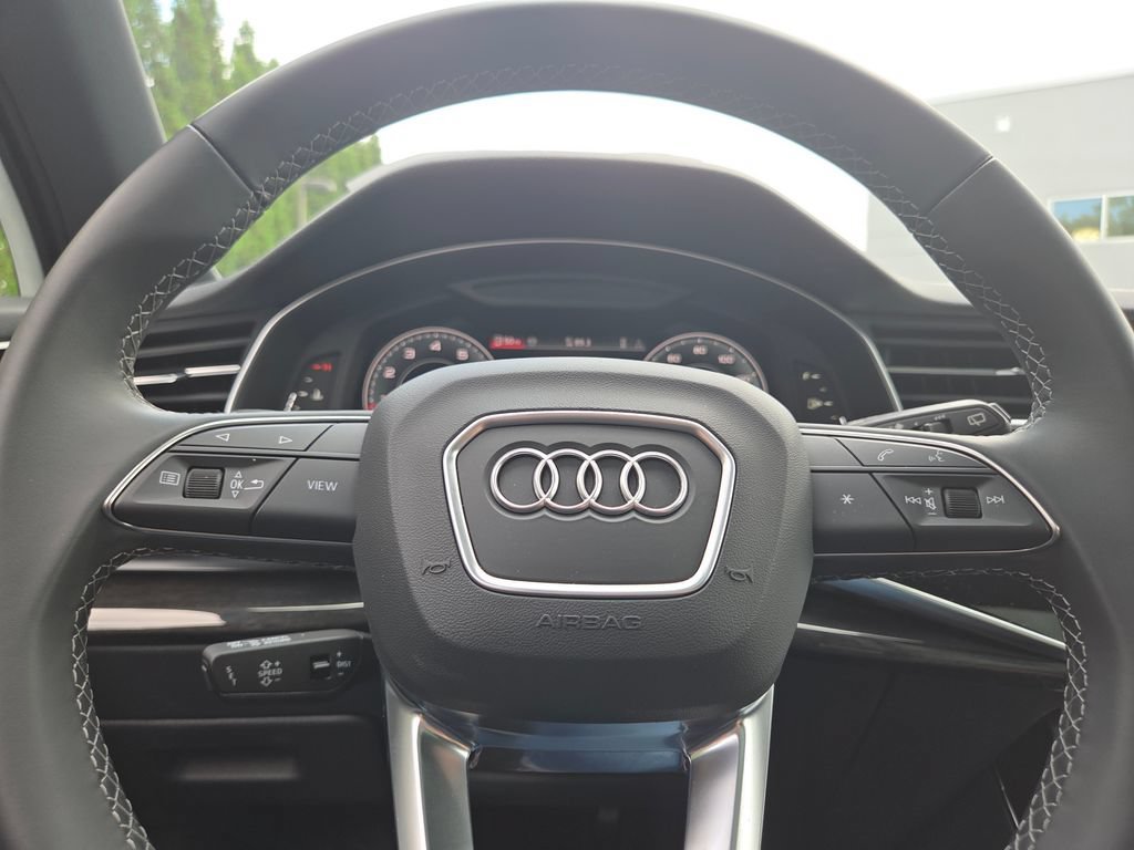 Certified 2026 Audi Q7 2.0T Premium AWD/4WD image 33