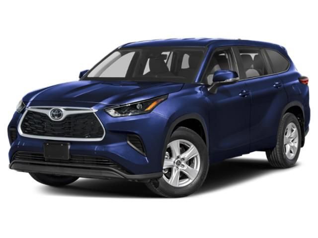 Used 2023 Toyota Highlander LE FWD image 1