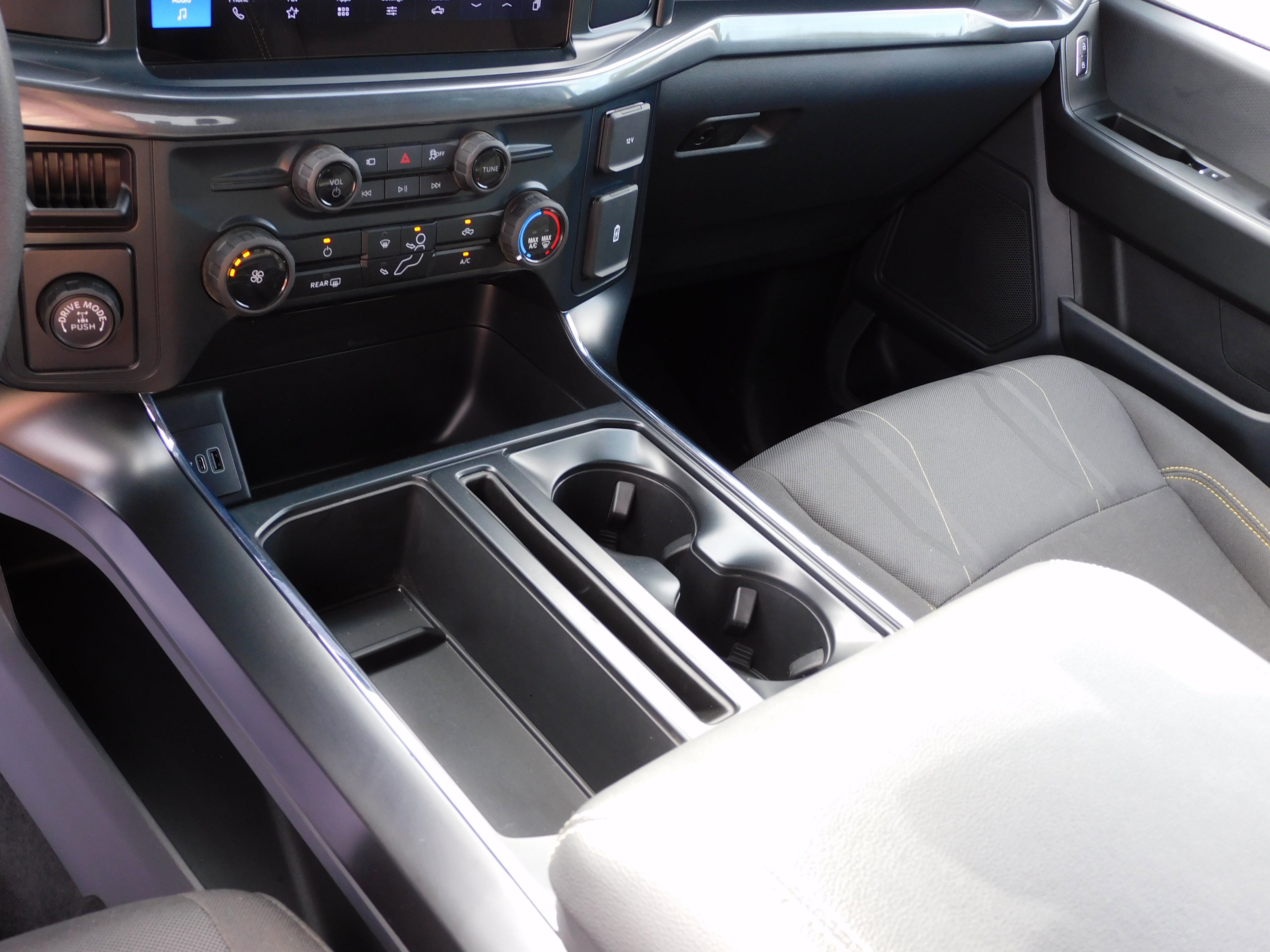 New 2025 Ford F150 STX w/ STX Black Appearance Package image 23