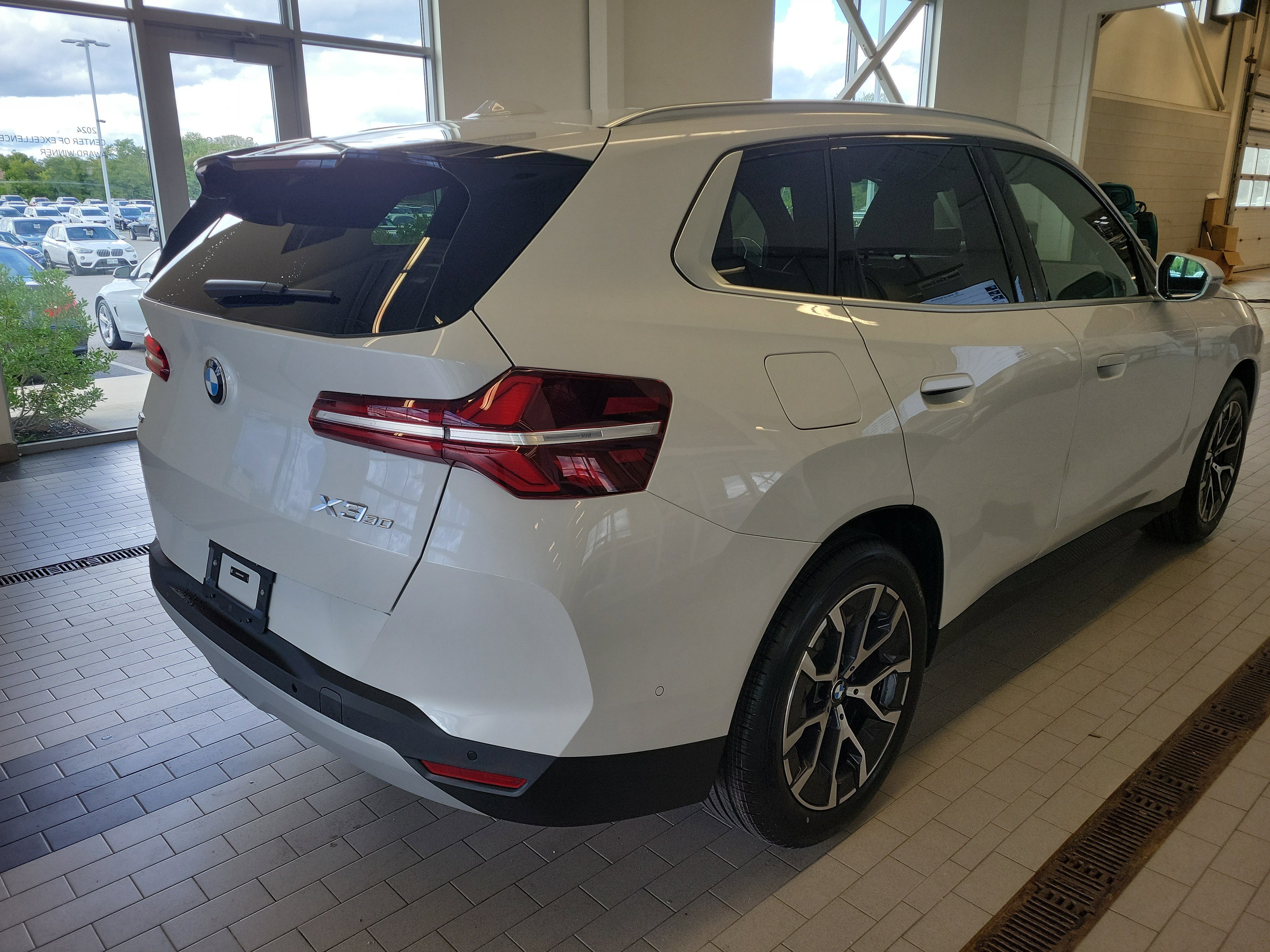 Used 2026 BMW X3 xDrive30 w/ Convenience Package image 5