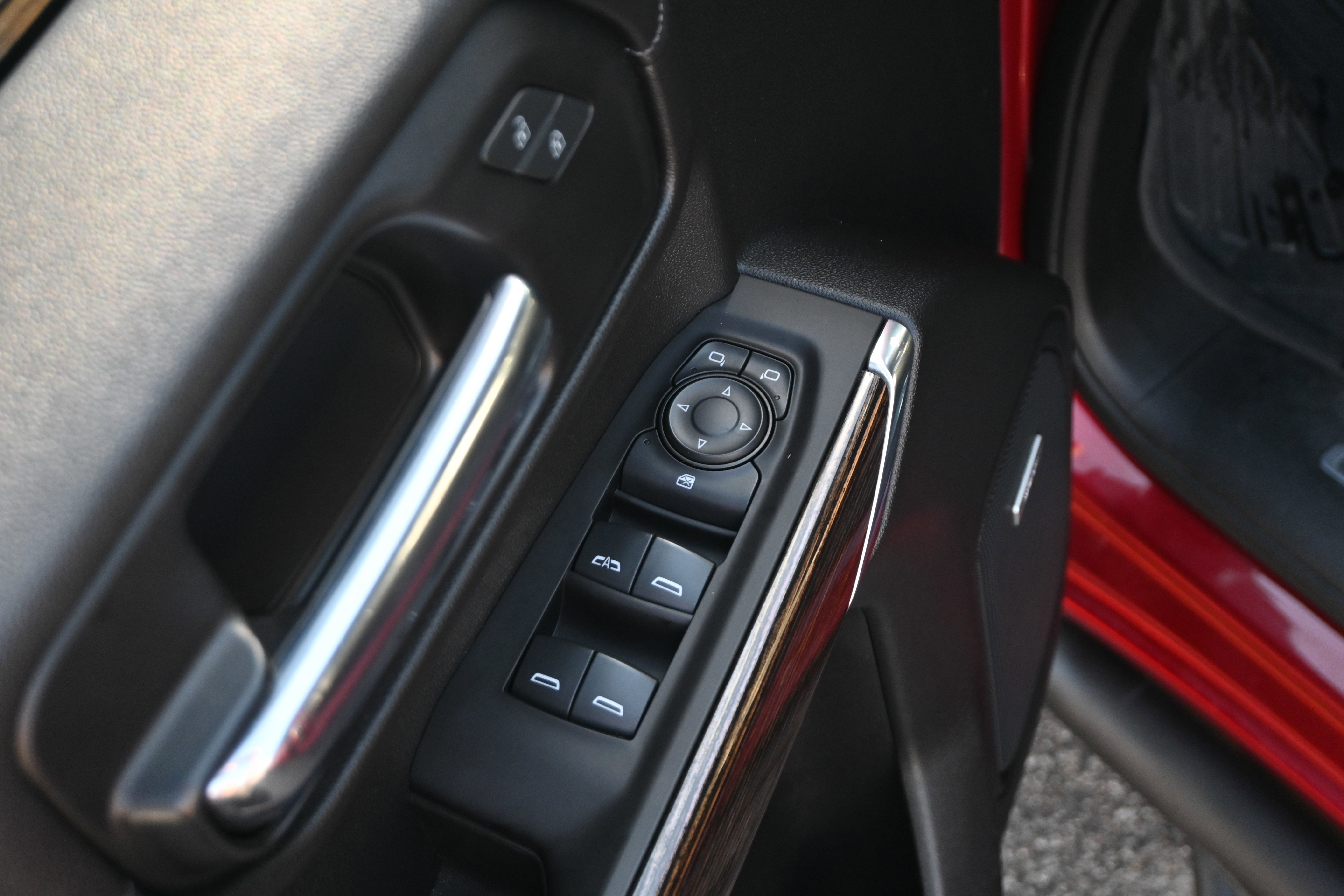 Used 2021 GMC Sierra 1500 Elevation image 30