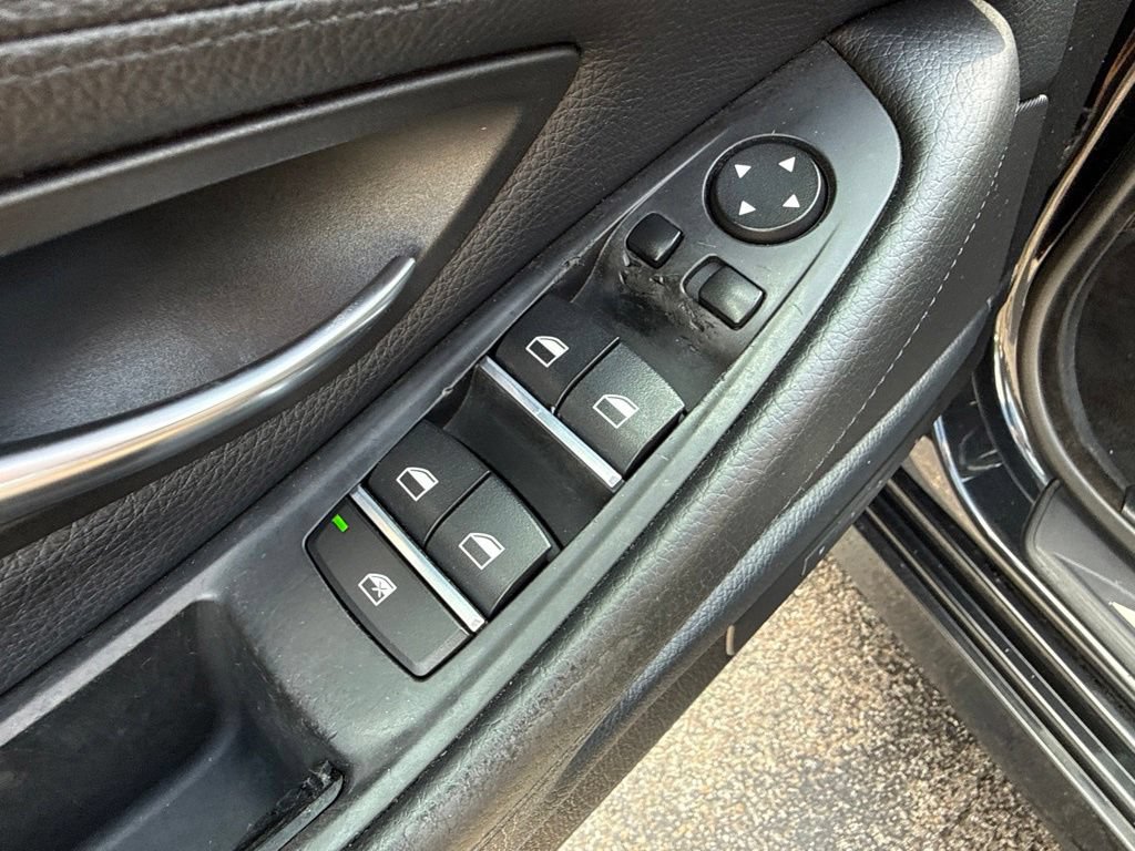 Used 2014 BMW 535i xDrive Sedan AWD/4WD image 21