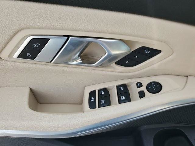 Used 2021 BMW 330i Sedan image 22