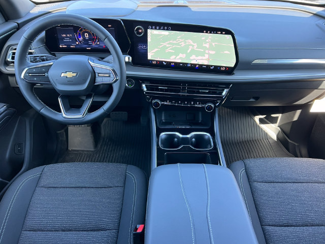 New 2026 Chevrolet Traverse LT w/ Driver Confidence Package AWD/4WD image 2