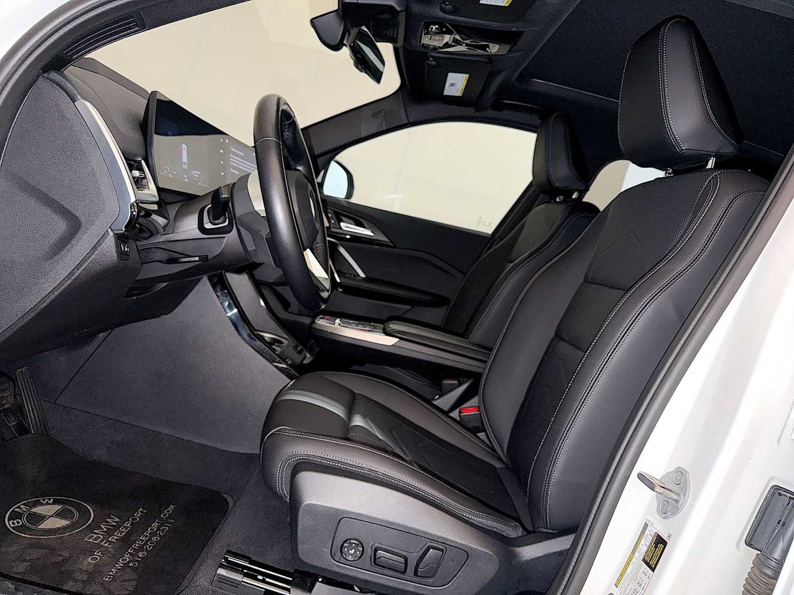 Used 2023 BMW X1 xDrive28i w/ Premium Package AWD/4WD image 9