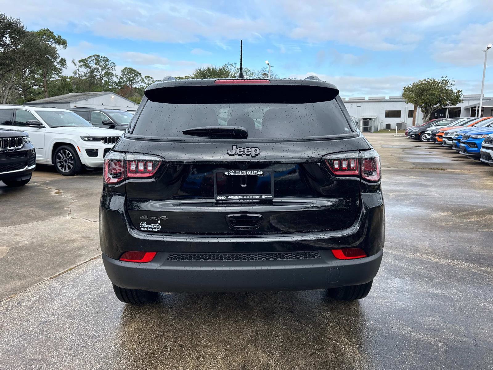 New 2026 Jeep Compass Latitude image 4