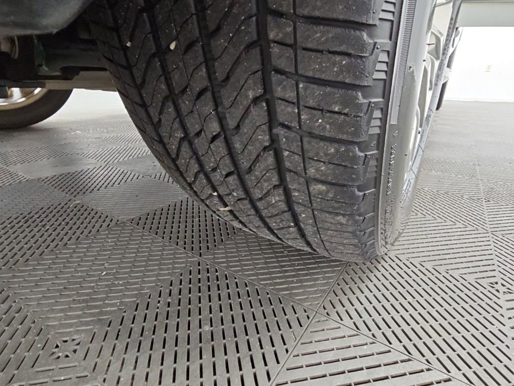 Used 2025 GMC Yukon XL Elevation RWD image 48