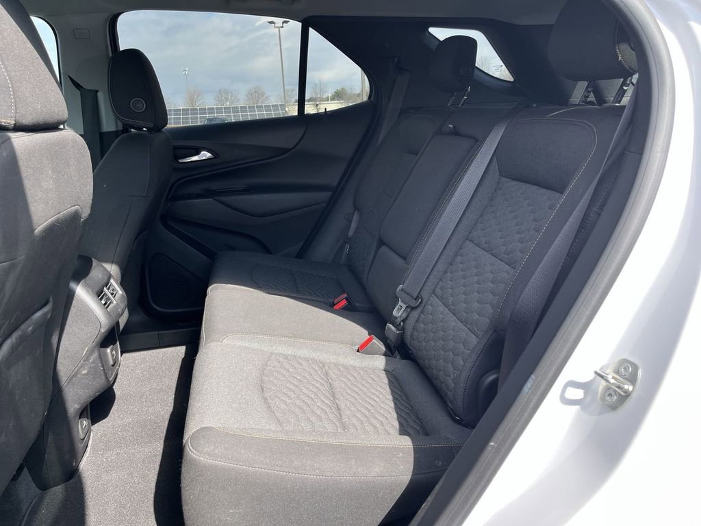Used 2019 Chevrolet Equinox LT w/ Sun & Navigation Package image 24