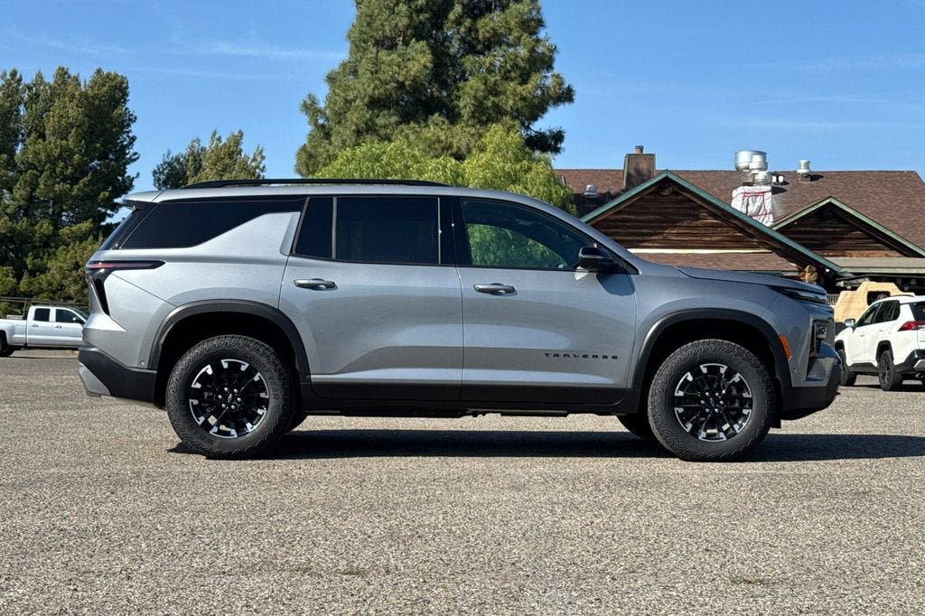 New 2026 Chevrolet Traverse Z71 AWD/4WD image 3
