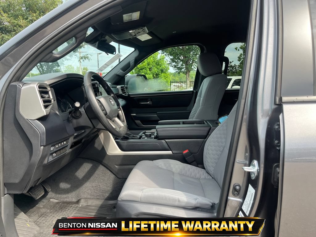 Used 2025 Toyota Tundra SR5 AWD/4WD image 10