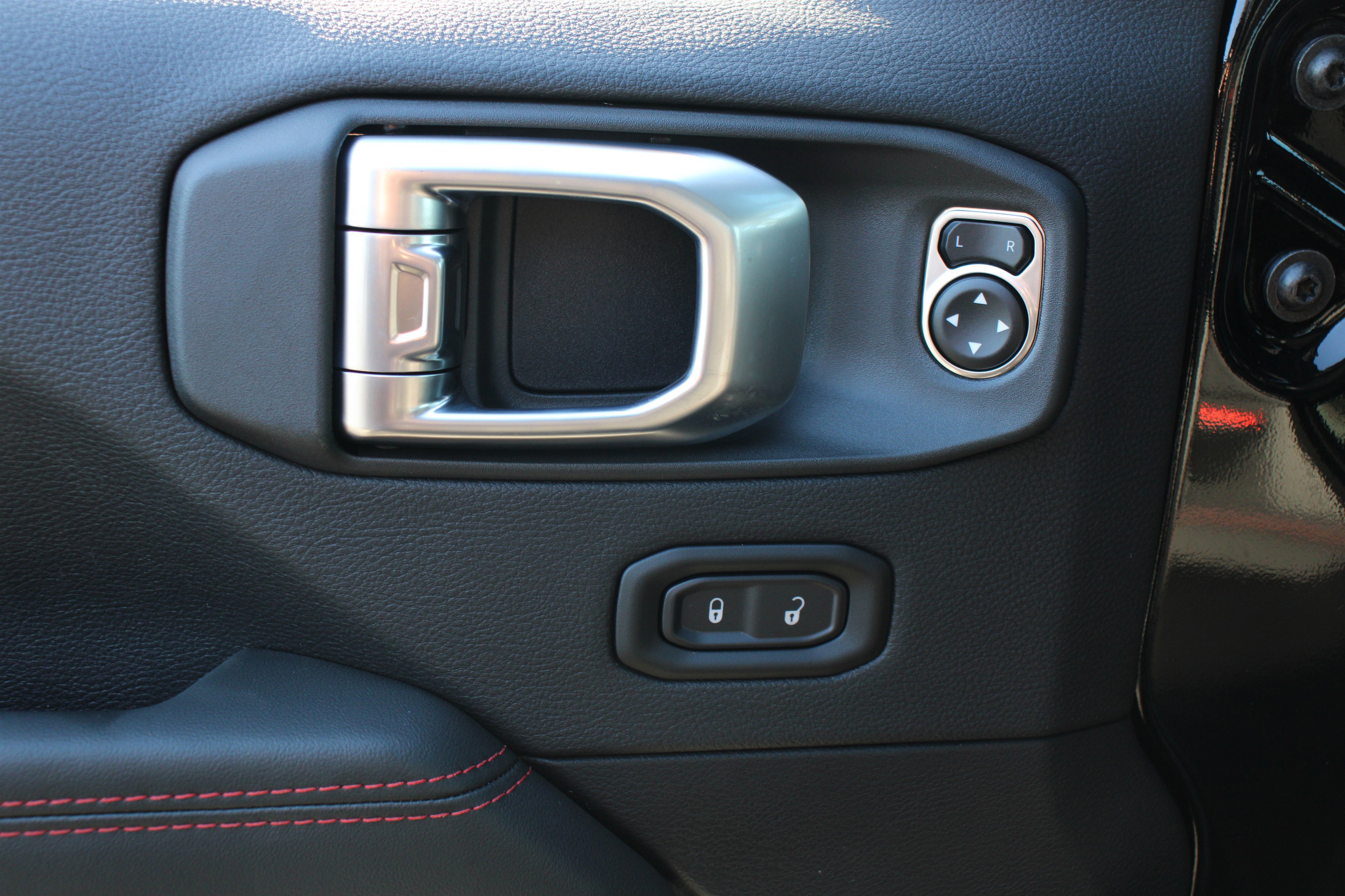 Used 2026 Jeep Wrangler Unlimited Rubicon image 7