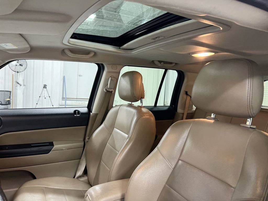 Used 2015 Jeep Patriot High Altitude AWD/4WD image 17