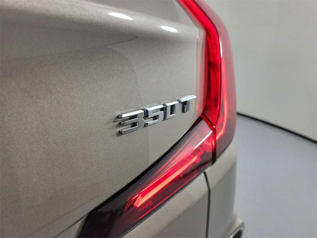 Certified 2025 Cadillac XT4 Premium Luxury image 5