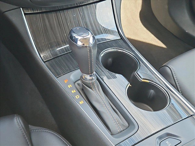Used 2018 Chevrolet Impala LT FWD image 12