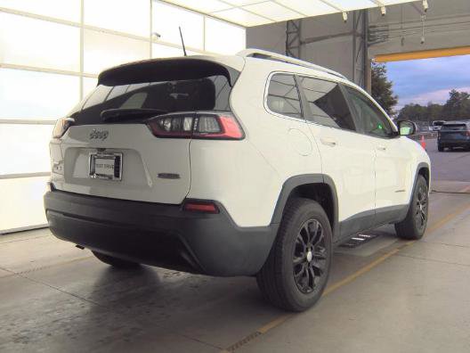 Used 2019 Jeep Cherokee Latitude w/ Popular Appearance Group AWD/4WD image 3