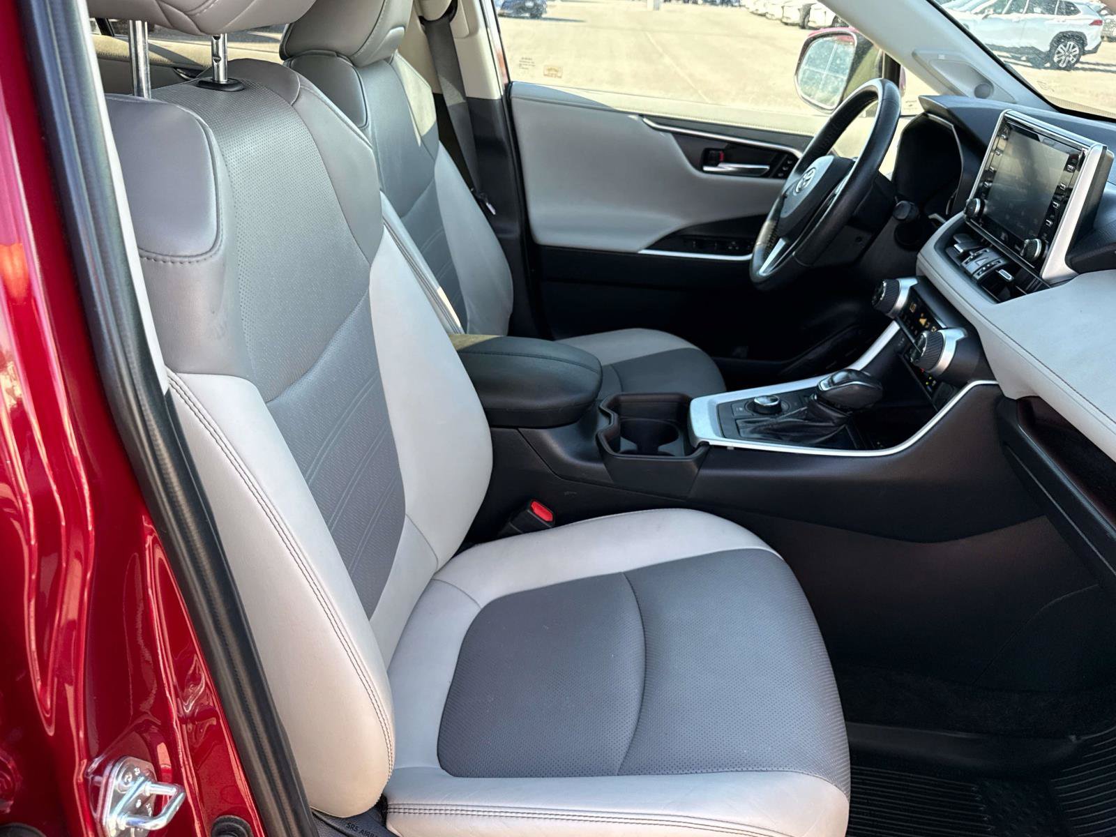 Used 2021 Toyota RAV4 Limited AWD/4WD image 17