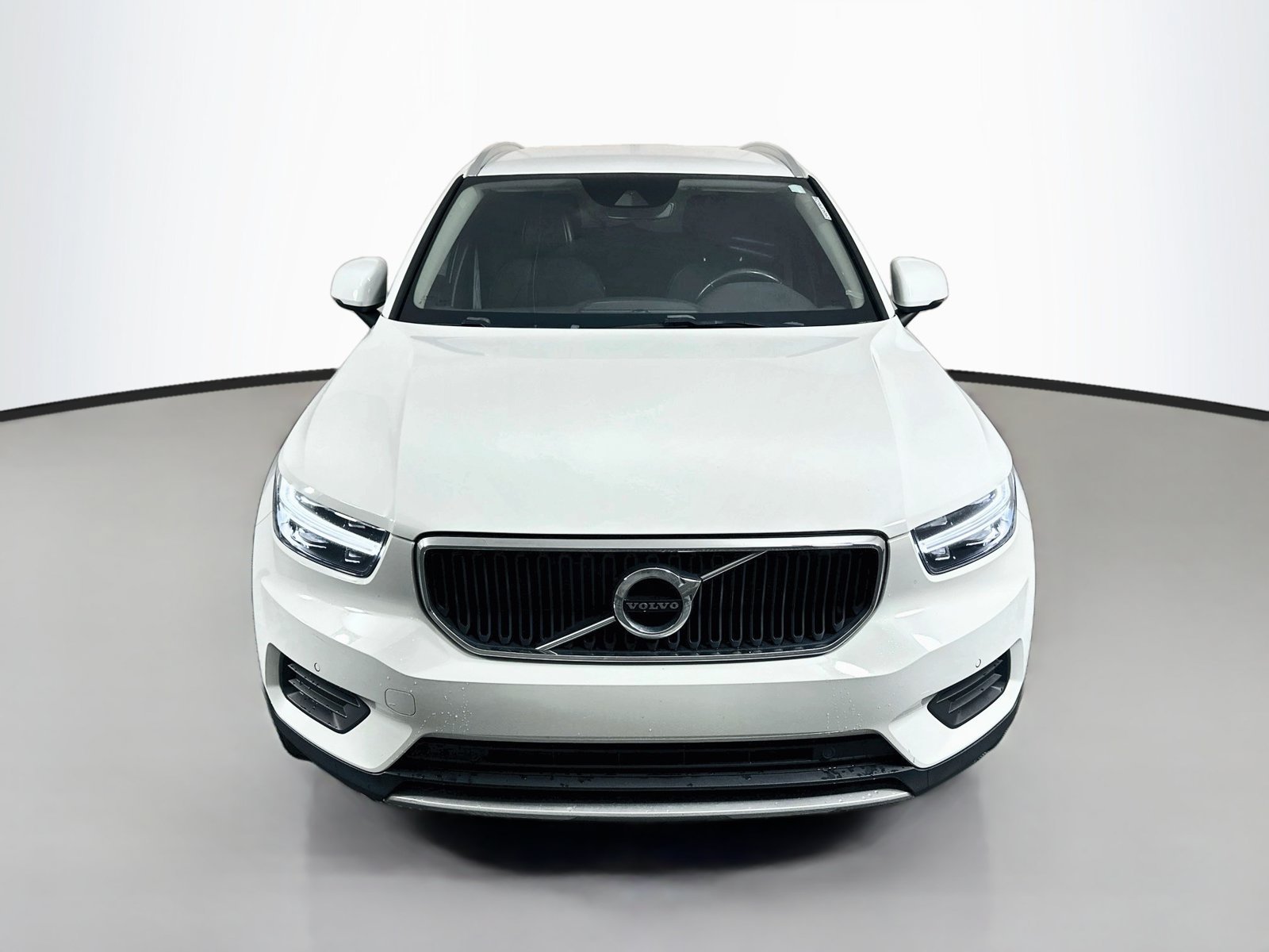 Used 2020 Volvo XC40 T5 Momentum AWD/4WD image 2