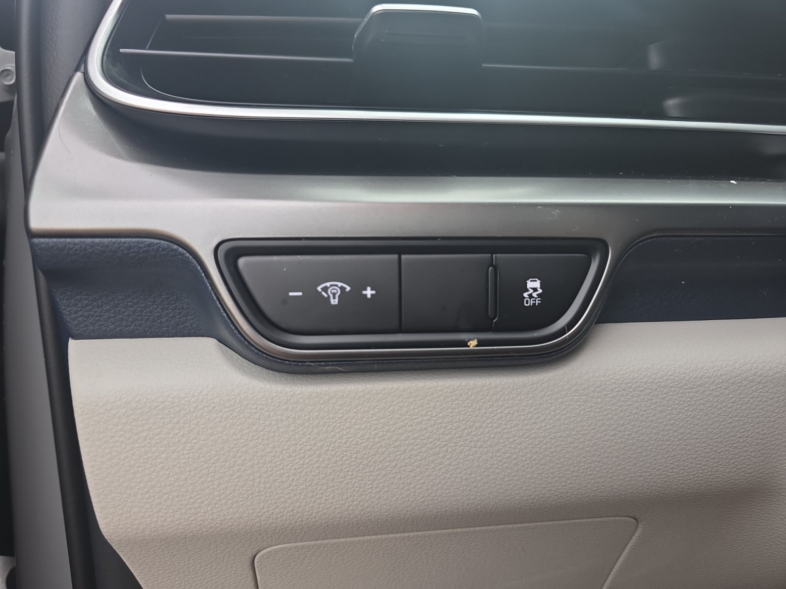 Certified 2025 Kia Carnival SX Prestige FWD image 25