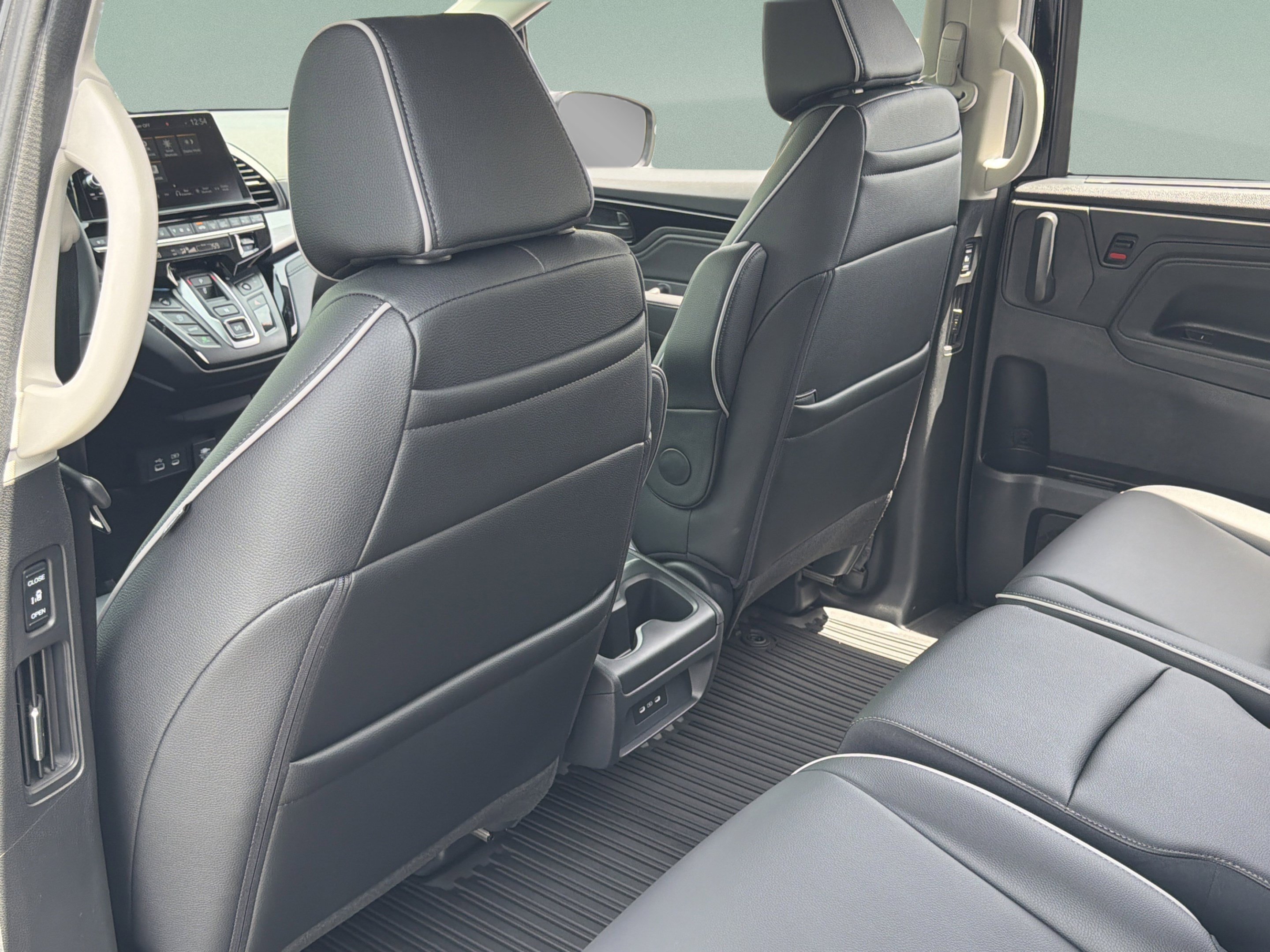 New 2026 Honda Odyssey Touring image 10