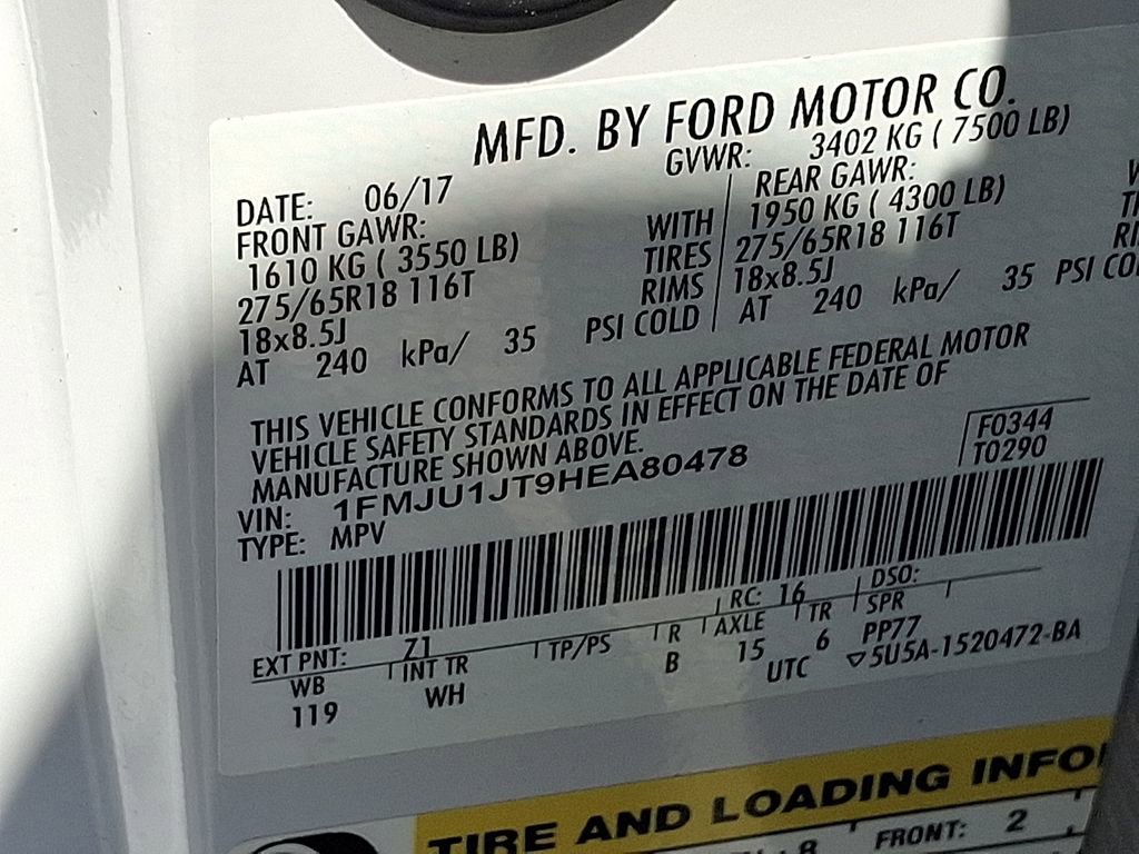 Used 2017 Ford Expedition XLT w/ Equipment Group 201A AWD/4WD image 26