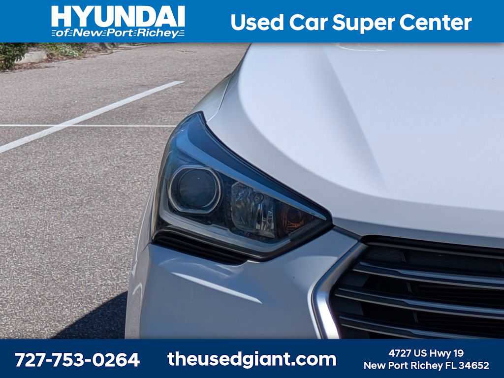 Used 2018 Hyundai Santa Fe SE FWD image 9