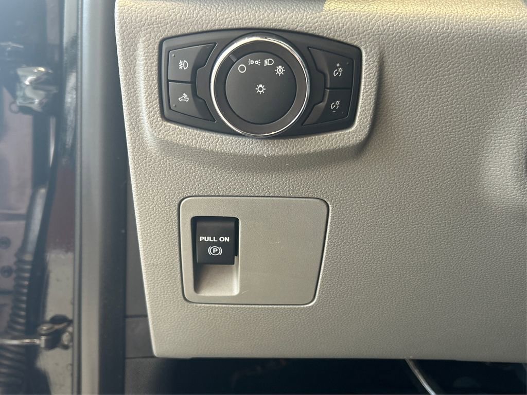 Used 2018 Ford F150 XLT image 41