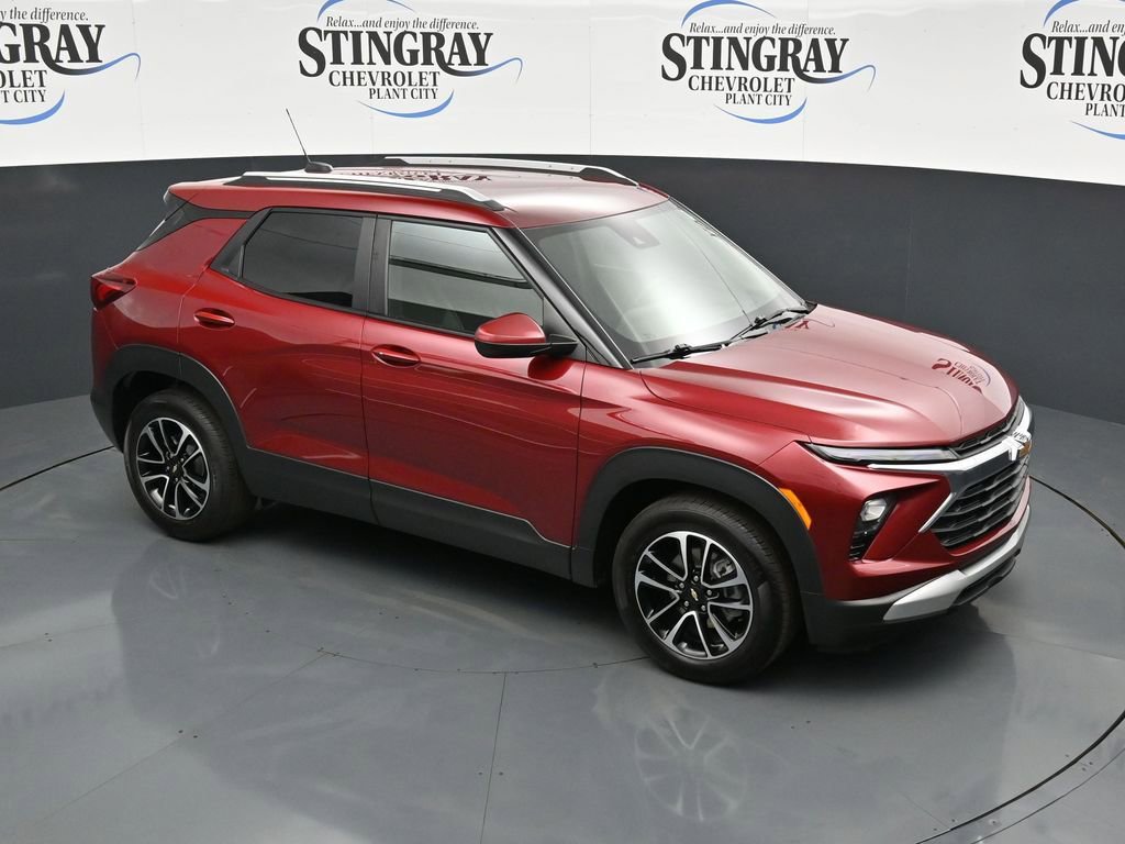 Used 2025 Chevrolet TrailBlazer LT w/ Convenience Package FWD image 9