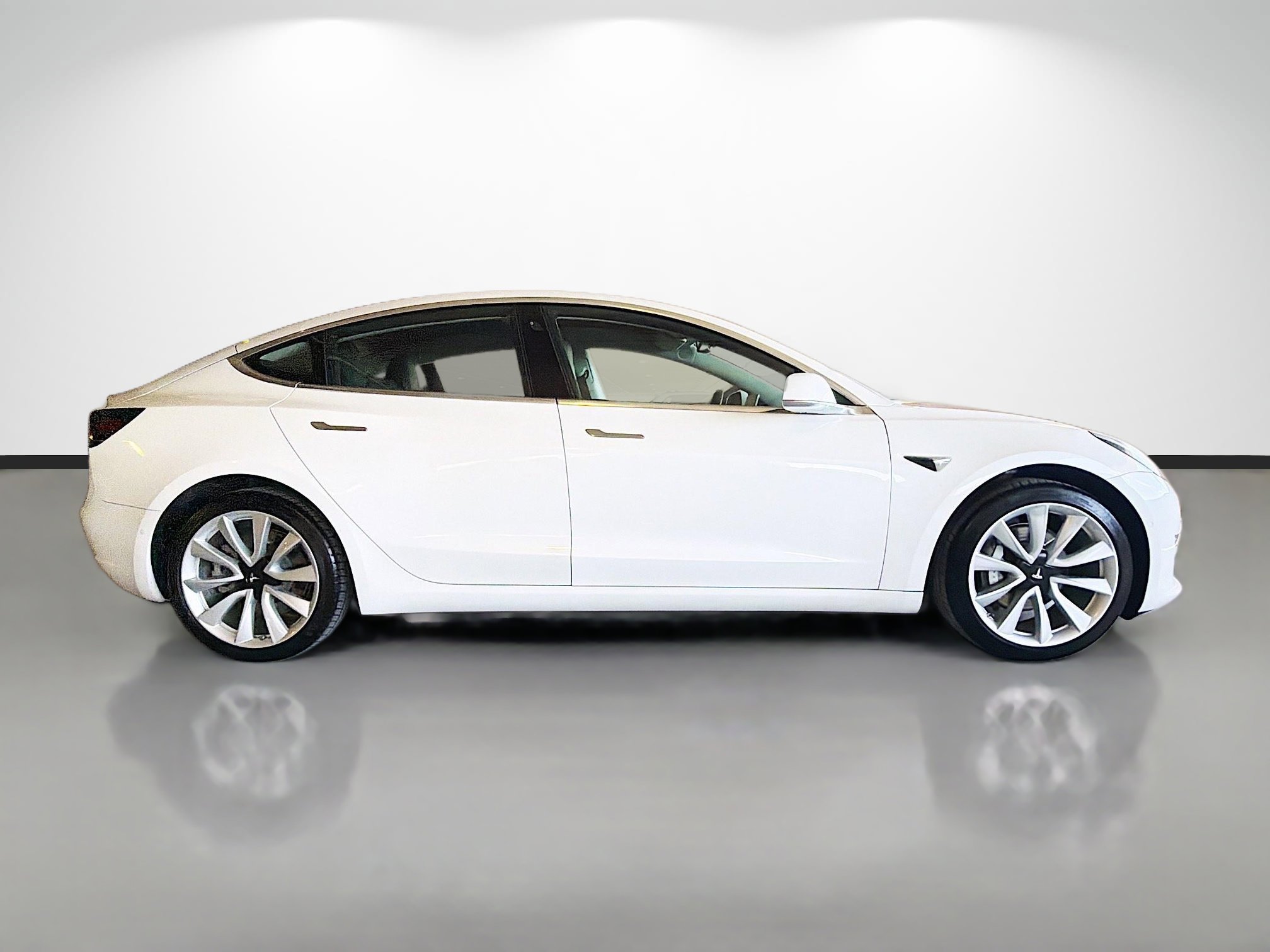 Used 2019 Tesla Model 3 Standard Range Plus RWD image 3