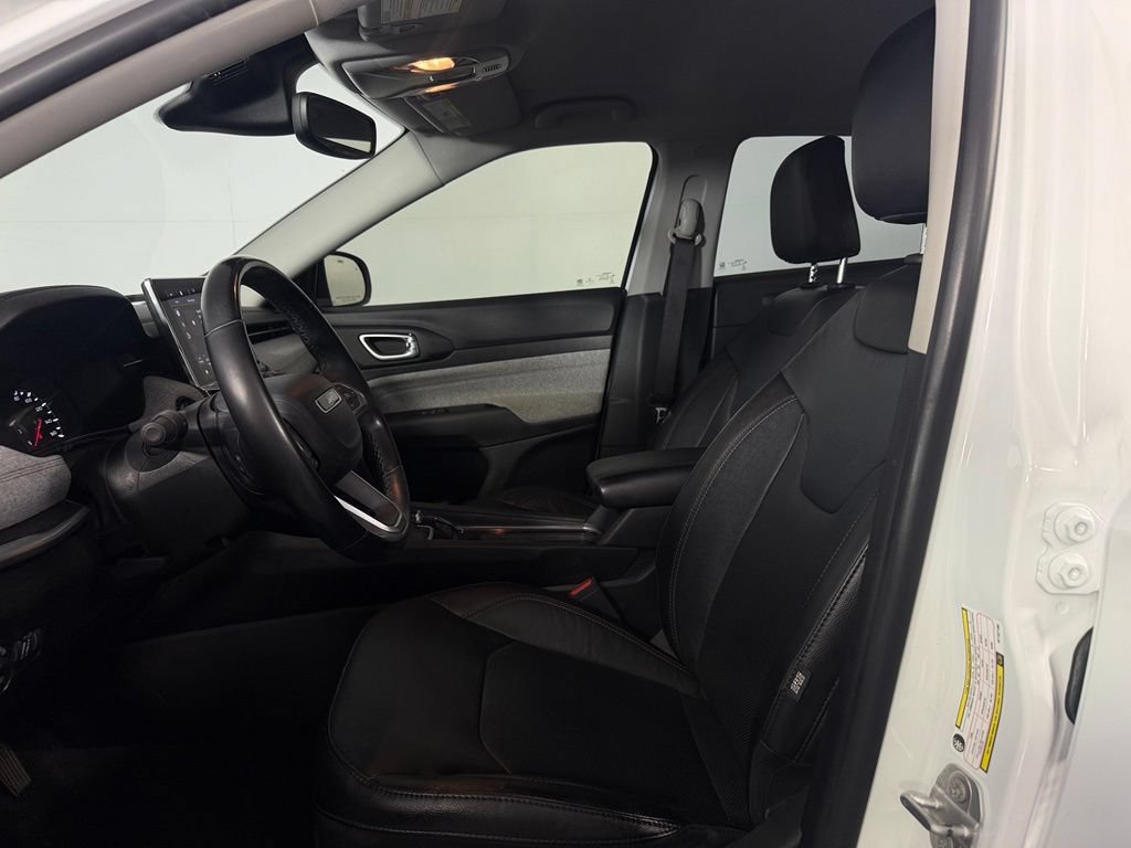 Used 2022 Jeep Compass Latitude AWD/4WD image 21