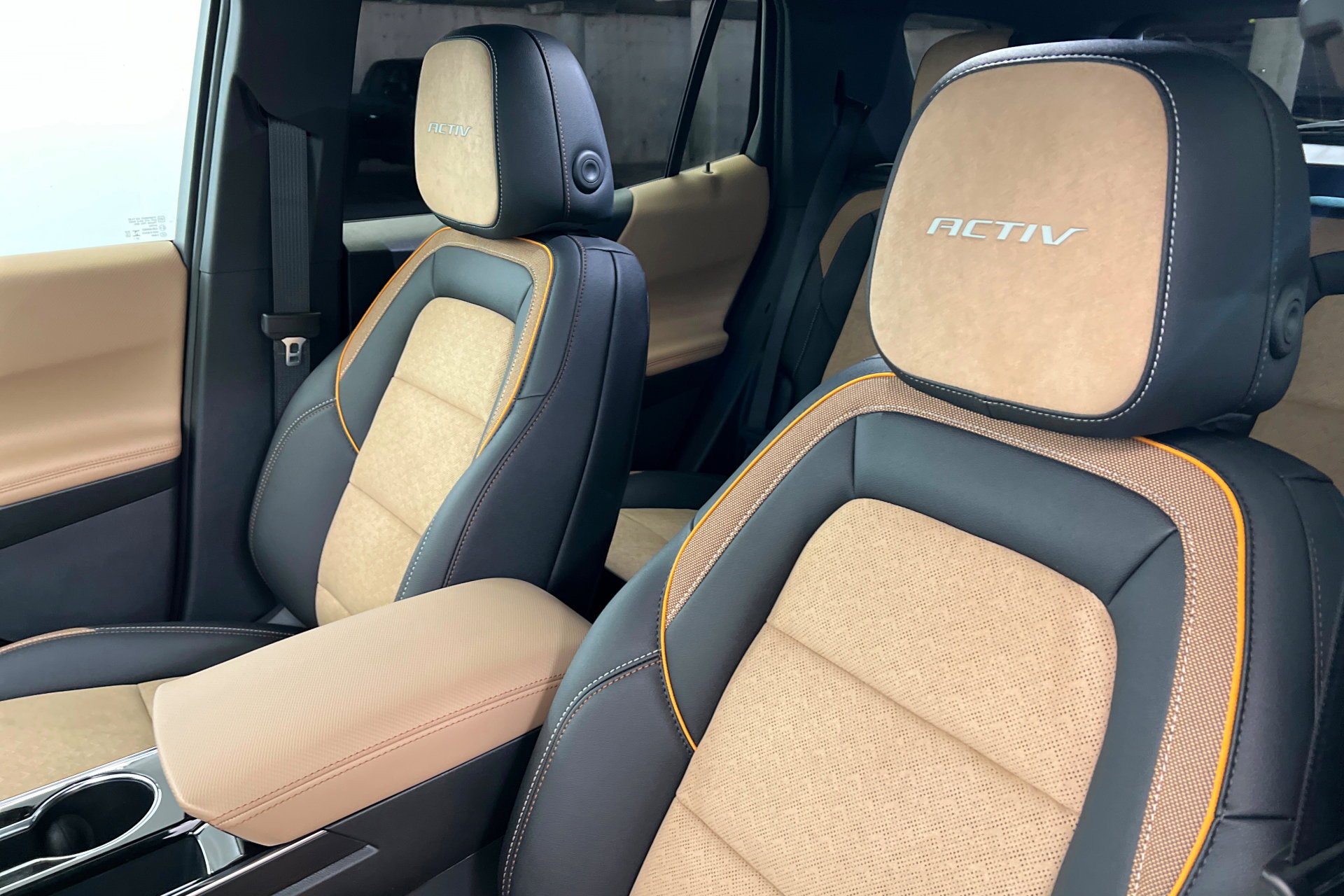 New 2026 Chevrolet Equinox ACTIV w/ Convenience Package III image 17