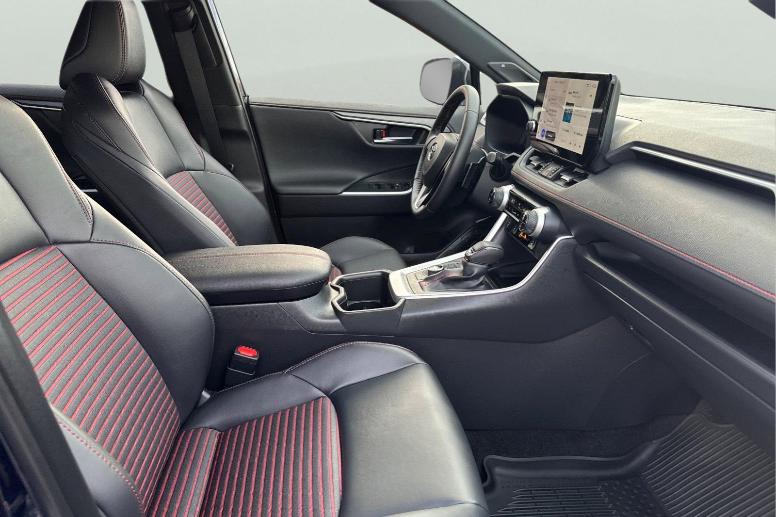 Certified 2025 Toyota RAV4 XSE image 21