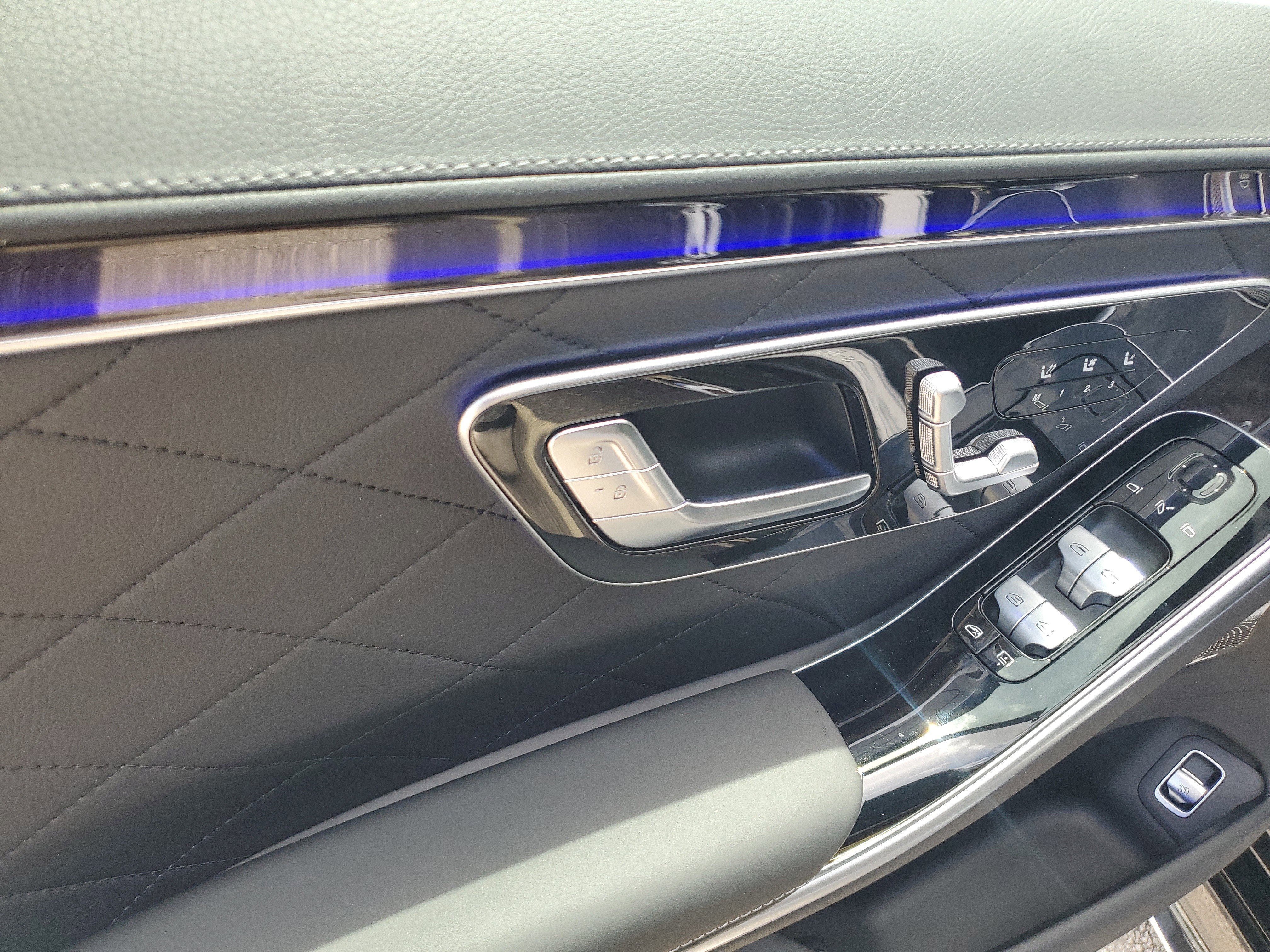 New 2026 Mercedes-Benz S 580e 4MATIC Sedan image 19
