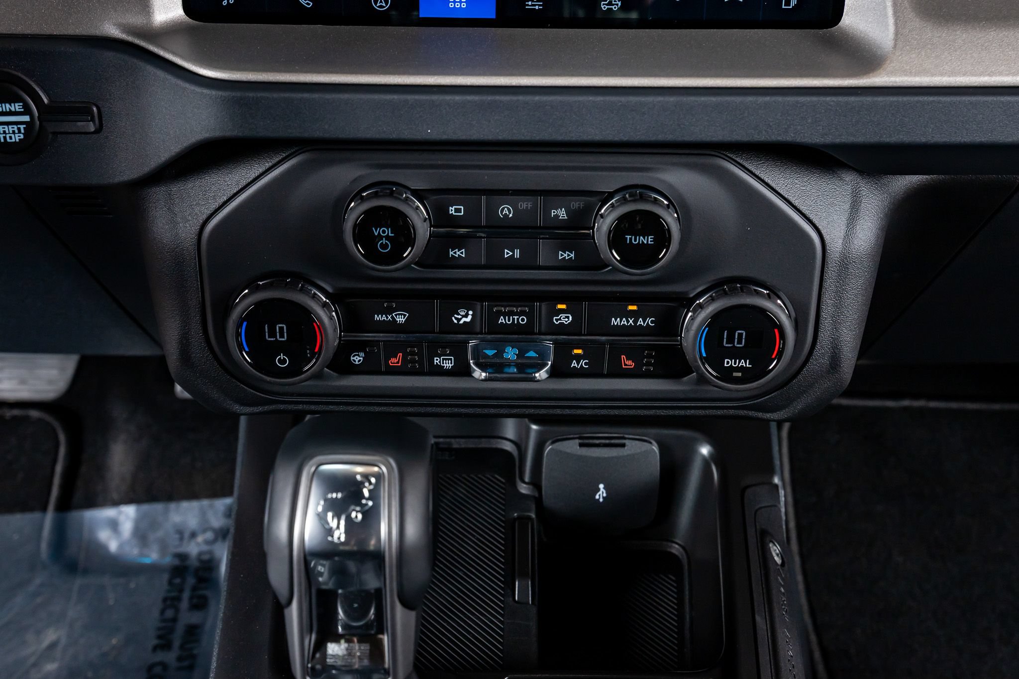 Used 2026 Ford Bronco Outer Banks AWD/4WD image 27