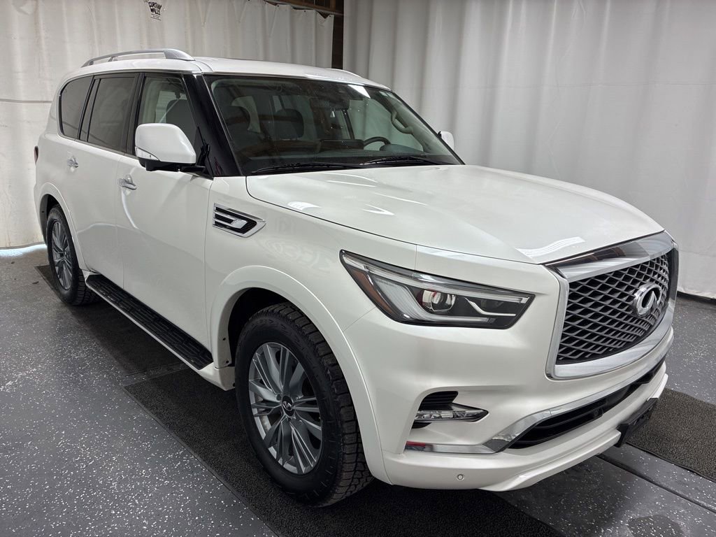 Used 2024 INFINITI QX80 Luxe image 3